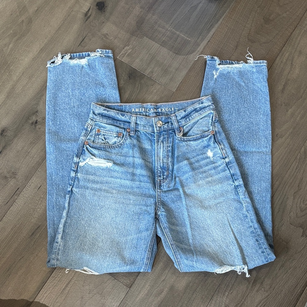 American Eagle Outfitters Women's Light Blue Straight Leg Jeans